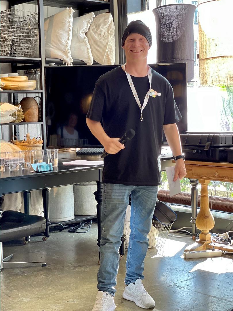 Adam under debatten på Arendalsuka 2021. Foto: Hanne Kluge